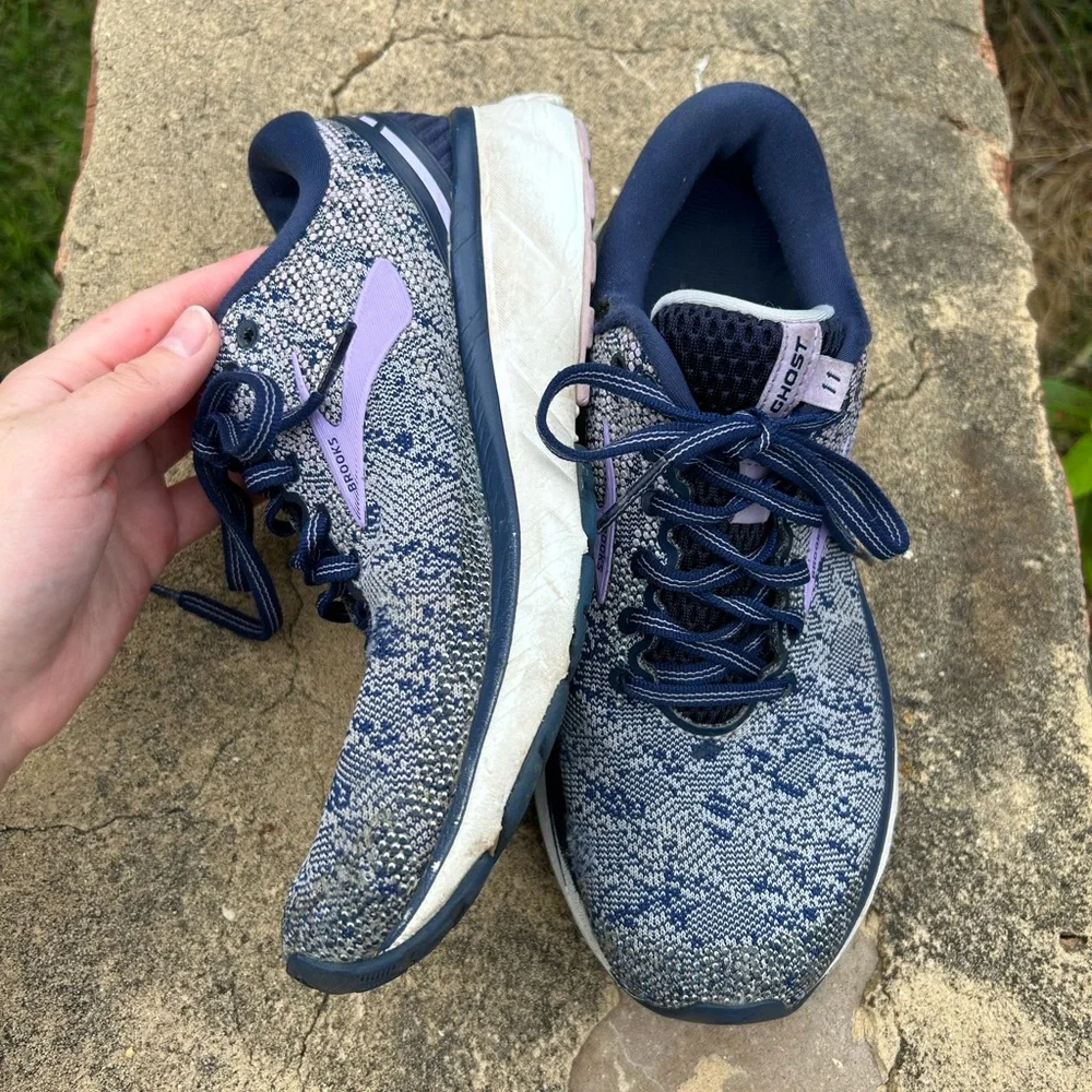 Brooks ghost 11 women’s athletic shoes - Picture 6 of 10